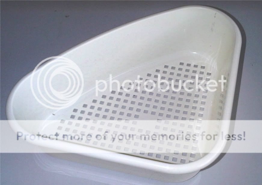 Triangular Plastic Sink Tidy Corner Organiser. Drainer eBay