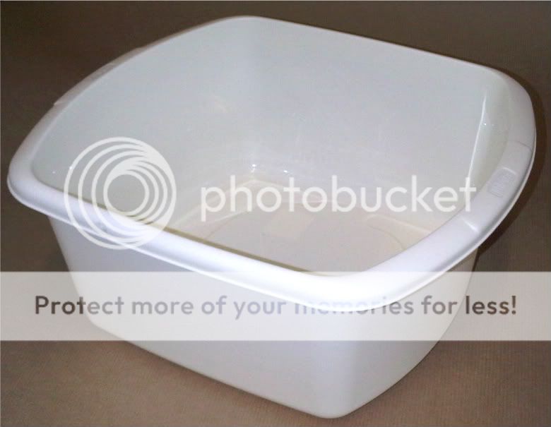 Small Plastic Rectangular Washing Up Bowl 31L x 28W x 13H cm Choice of