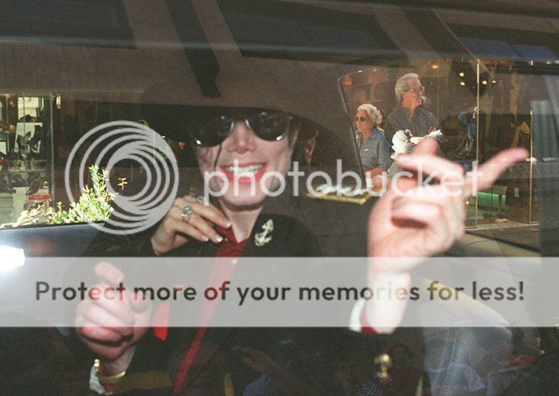 mj-lmp-cannes-39942028829.jpg