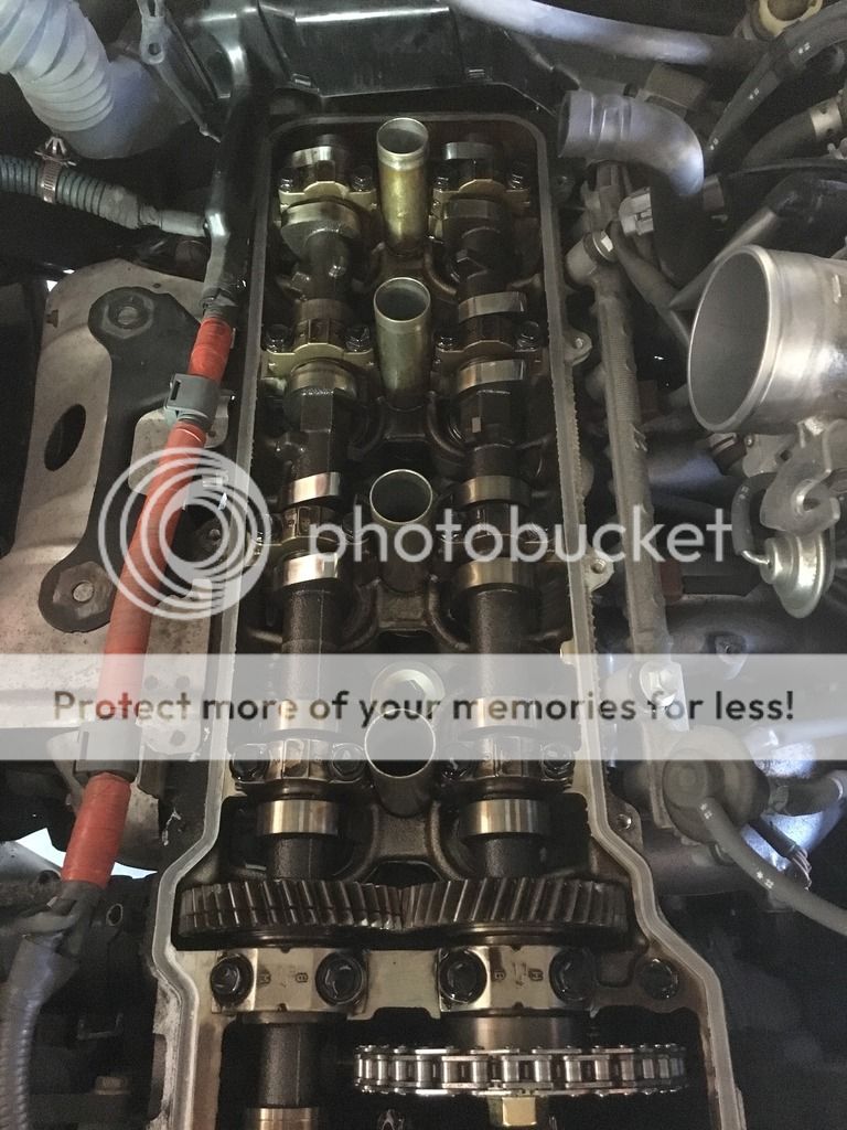 Under Valve Cover Pics Toyota 3RZ with 225k Bob Is The Oil Guy